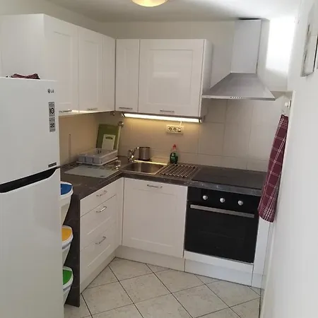 Guest house Zohil 3*